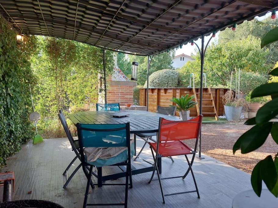 Villa De Charme Avec Piscine Saint-Jory Buitenkant foto