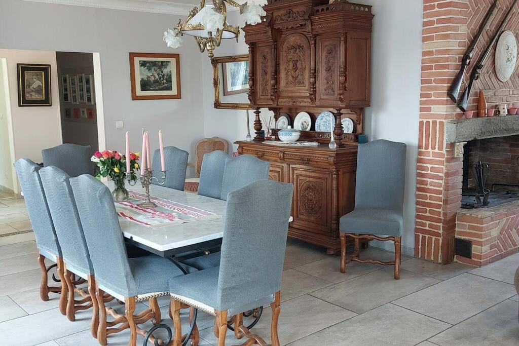Villa De Charme Avec Piscine Saint-Jory Buitenkant foto