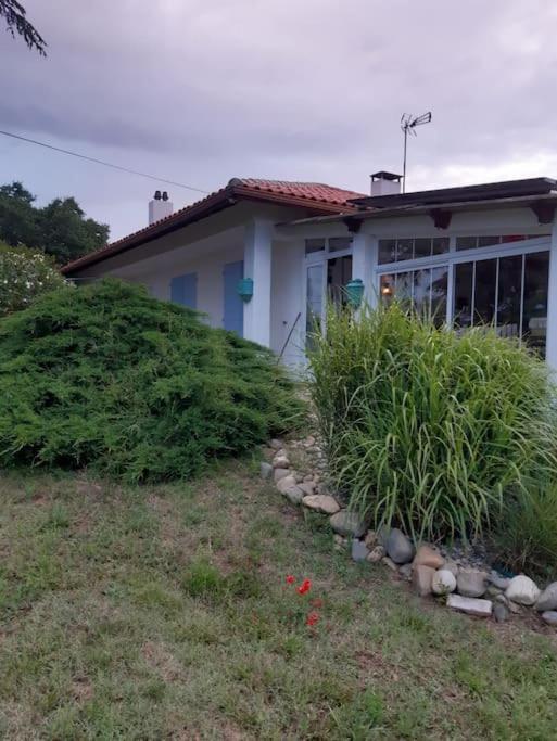 Villa De Charme Avec Piscine Saint-Jory Buitenkant foto
