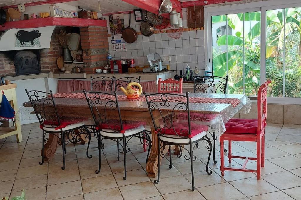 Villa De Charme Avec Piscine Saint-Jory Buitenkant foto